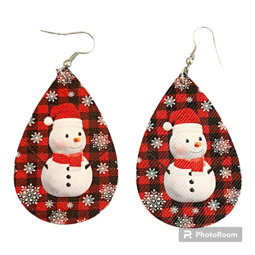 NWOT-Snowman Christmas Faux Leather Teardrop Earrings